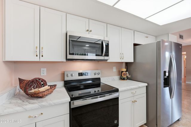 10709 W MIMOSA Drive, Sun City, AZ 85373