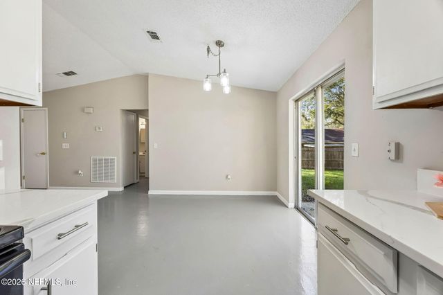 10519 TIMBER CREEK Lane, Jacksonville, FL 32221