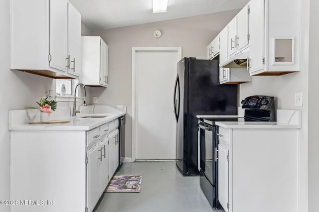 10519 TIMBER CREEK Lane, Jacksonville, FL 32221