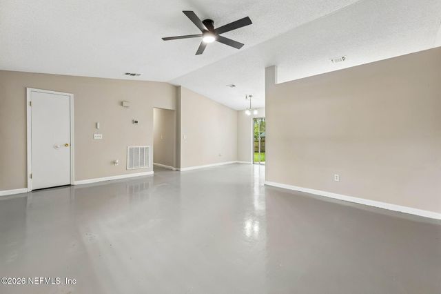 10519 TIMBER CREEK Lane, Jacksonville, FL 32221