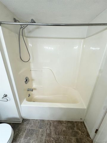 1514 Oakfield Drive, Pittsfield Charter Township, MI 48108