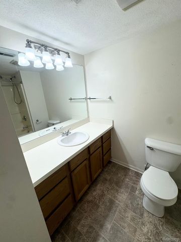 1514 Oakfield Drive, Pittsfield Charter Township, MI 48108