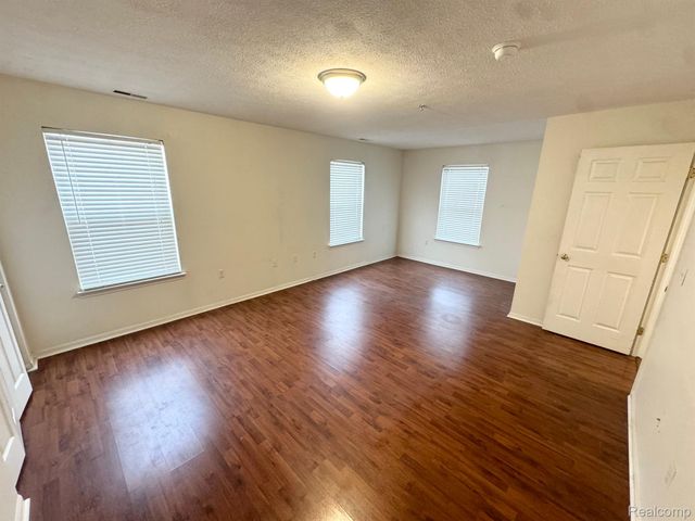 1514 Oakfield Drive, Pittsfield Charter Township, MI 48108