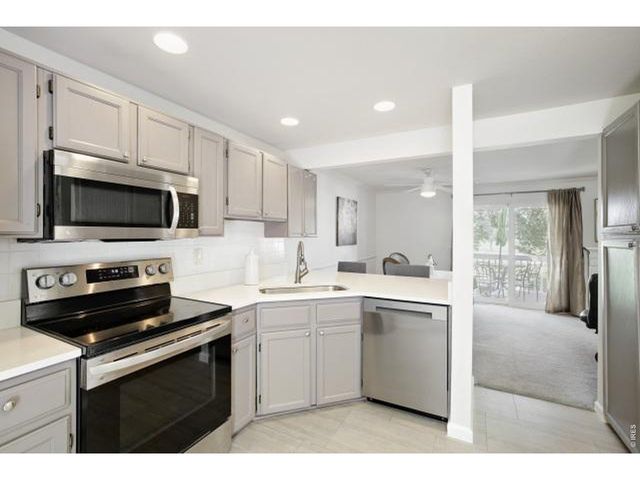 942 Reynolds Farm Ln 9-B, Longmont, CO 80503