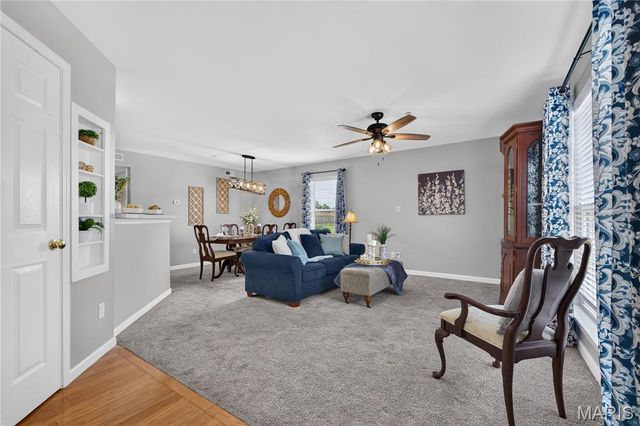 10 Homefield Gardens Drive 17N, O'fallon, MO 63366