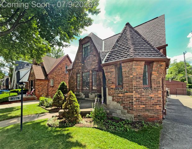 13967 Saint Marys Street, Detroit, MI 48227