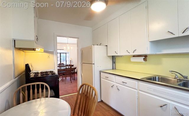13967 Saint Marys Street, Detroit, MI 48227