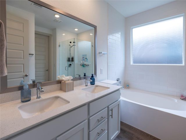 2113 Centerline LN, Georgetown, TX 78628
