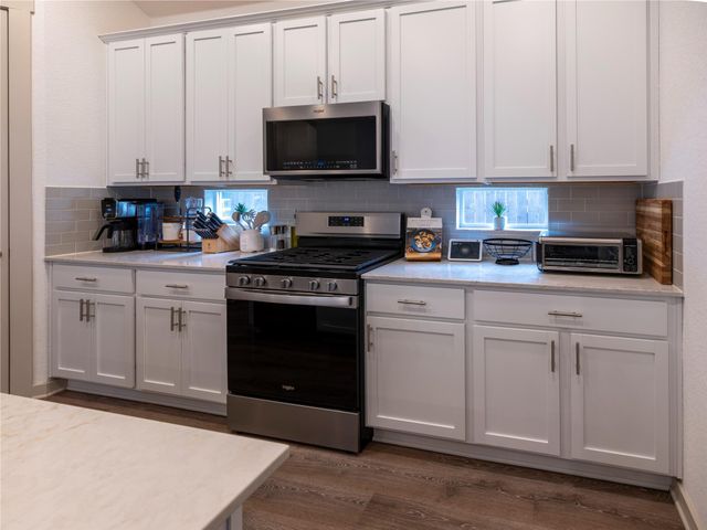 2113 Centerline LN, Georgetown, TX 78628