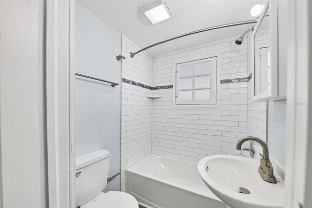 905 MYRTLE AVENUE, Venice, FL 34285