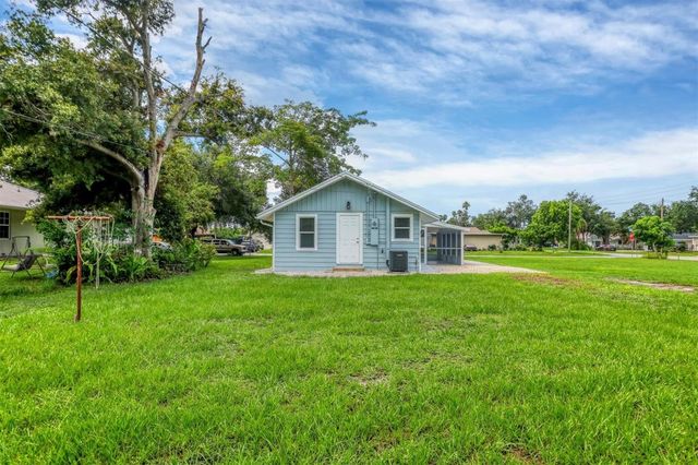905 MYRTLE AVENUE, Venice, FL 34285