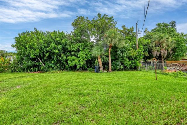 905 MYRTLE AVENUE, Venice, FL 34285