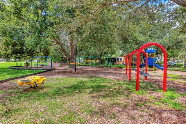 905 MYRTLE AVENUE, Venice, FL 34285