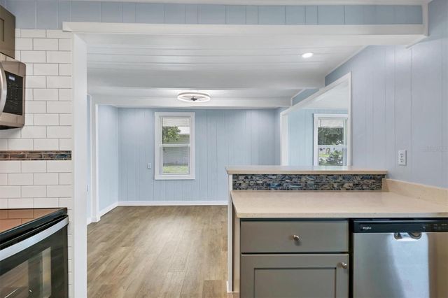 905 MYRTLE AVENUE, Venice, FL 34285