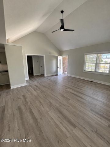 3210 Grapevine Court W, Wilson, NC 27893