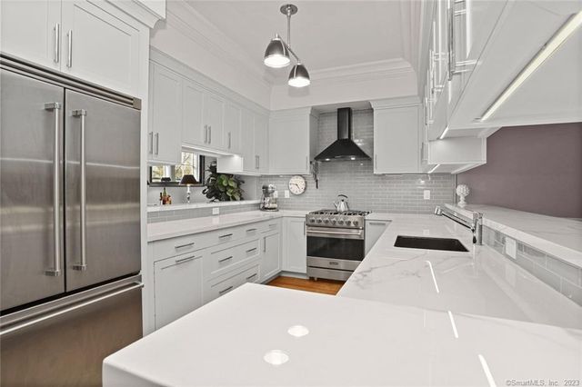 177 Railroad Avenue C, Greenwich, CT 06830