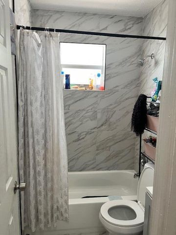 390 NE 42nd Court A-b, Oakland Park, FL 33334