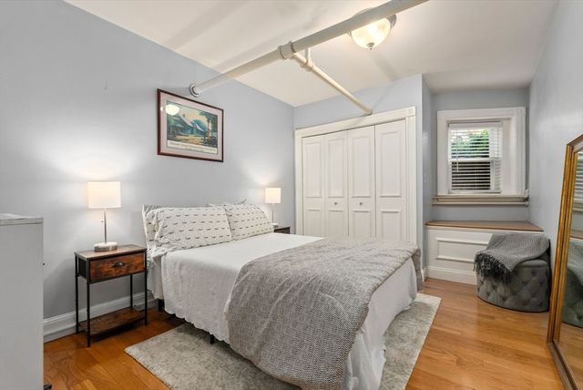 16 Garrison Rd 8, Brookline, MA 02445