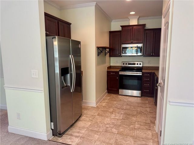 20 Yelverton Courts, Holly Springs, NC 27540