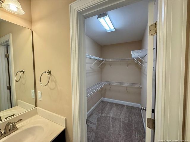 20 Yelverton Courts, Holly Springs, NC 27540