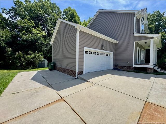 20 Yelverton Courts, Holly Springs, NC 27540