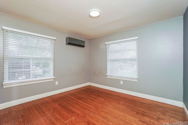 531 Gilbert, San Antonio, TX 78213