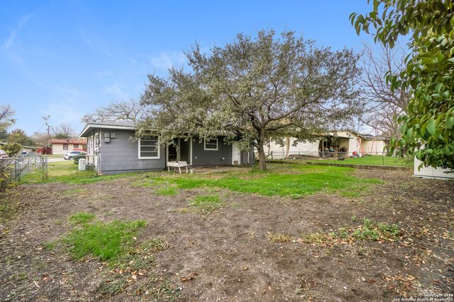 531 Gilbert, San Antonio, TX 78213