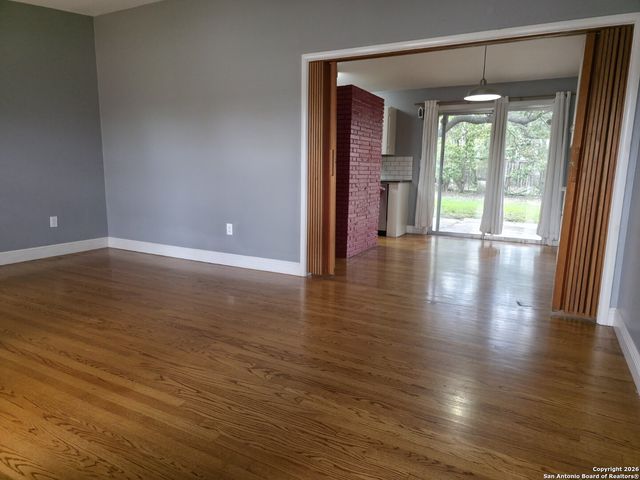 531 Gilbert, San Antonio, TX 78213