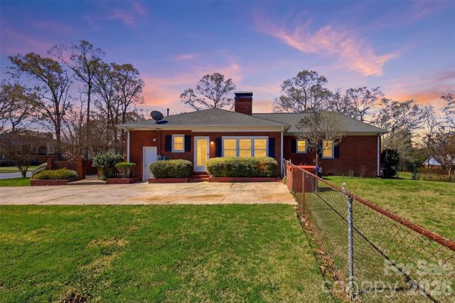 1280 Queensgate Street, Gastonia, NC 28054