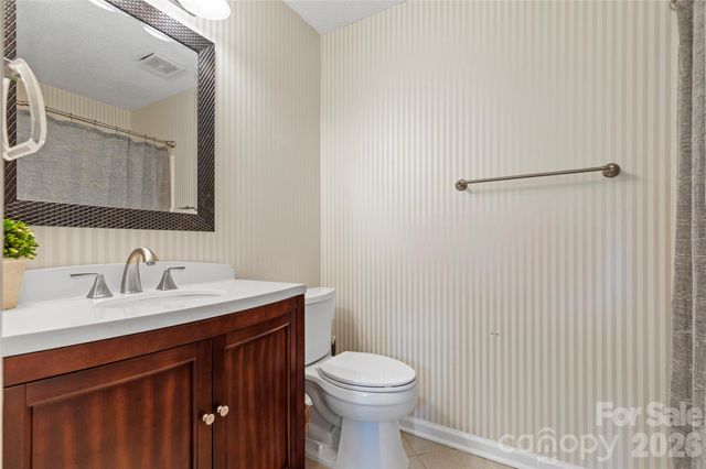 719 Southwest Drive, Davidson, NC 28036