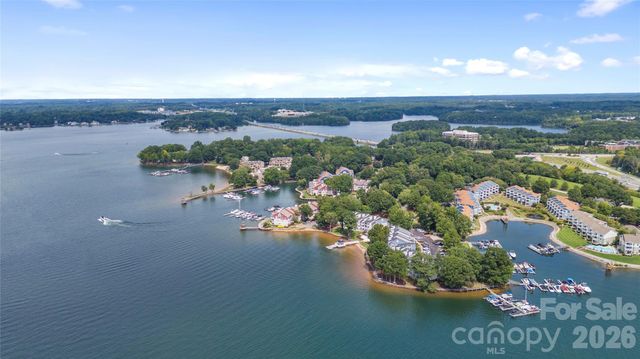 719 Southwest Drive, Davidson, NC 28036