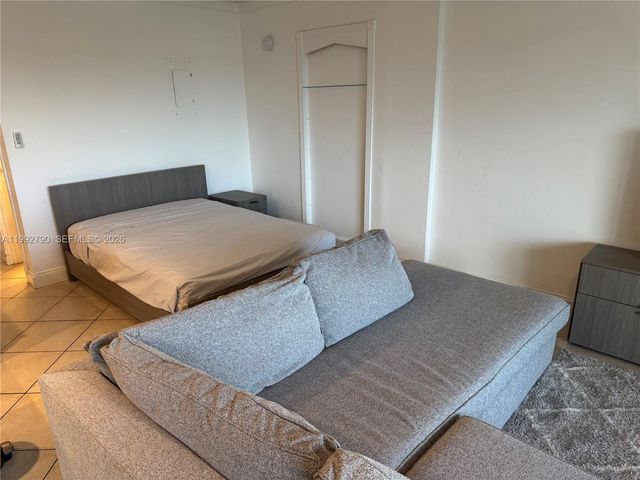 2900 NE 30th St B7, Fort Lauderdale, FL 33306