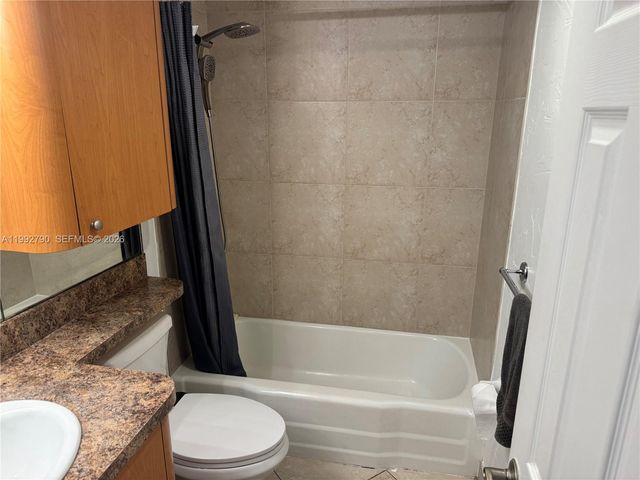 2900 NE 30th St B7, Fort Lauderdale, FL 33306