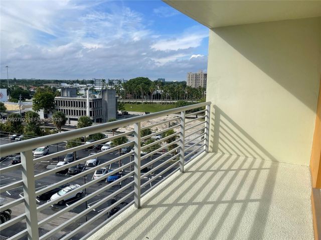2900 NE 30th St B7, Fort Lauderdale, FL 33306