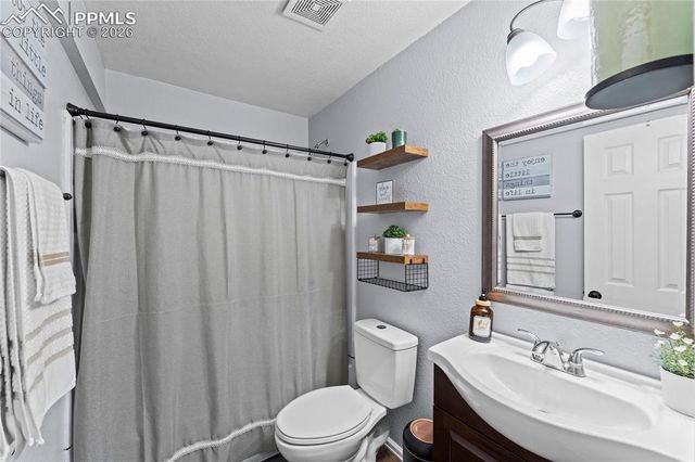 4882 Tawny Ridge Drive, Colorado Springs, CO 80916