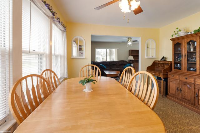 22415 Stephens Street, Saint Clair Shores, MI 48080