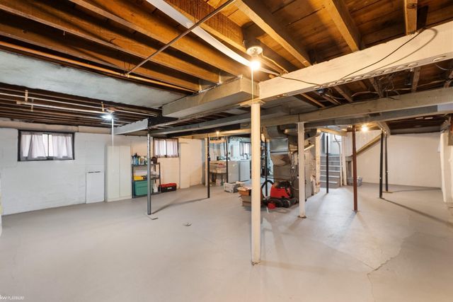 22415 Stephens Street, Saint Clair Shores, MI 48080