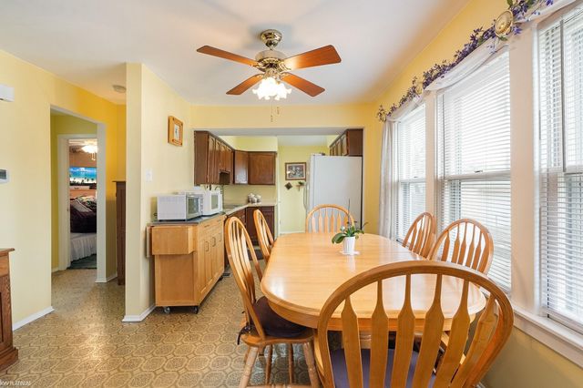 22415 Stephens Street, Saint Clair Shores, MI 48080