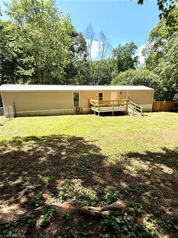 196 Sonora Drive, Advance, NC 27006