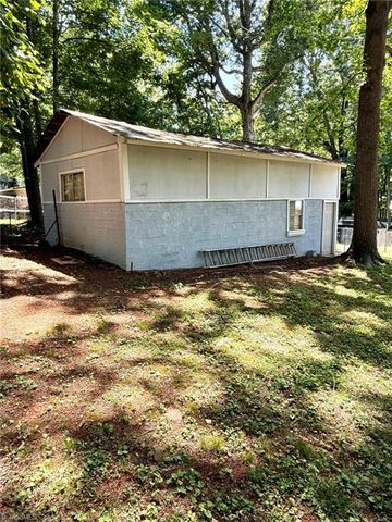 196 Sonora Drive, Advance, NC 27006