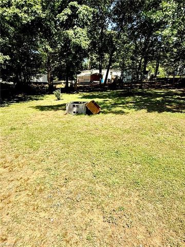 196 Sonora Drive, Advance, NC 27006