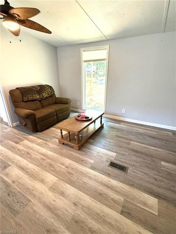196 Sonora Drive, Advance, NC 27006