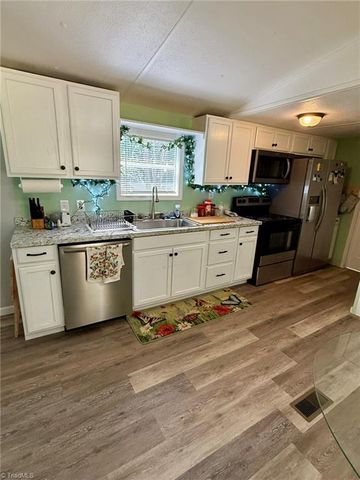 196 Sonora Drive, Advance, NC 27006