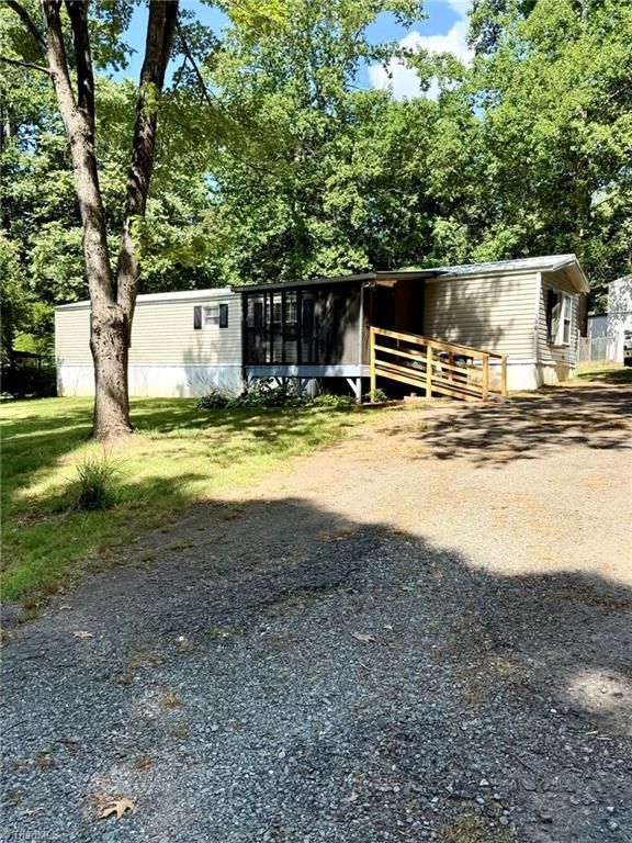 196 Sonora Drive, Advance, NC 27006
