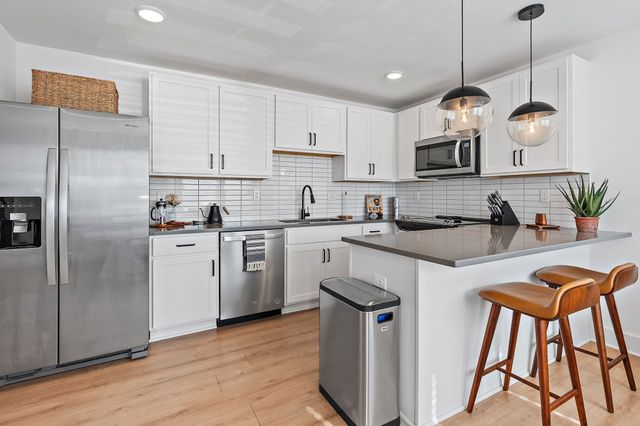 102 Duke St Apt 8, Nashville, TN 37207