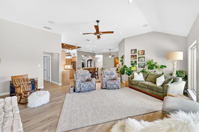 8134 Marseille Dr, Corpus Christi, TX 78414