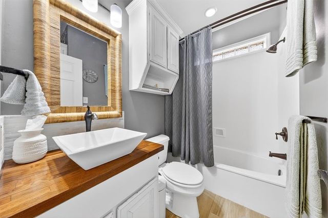 8134 Marseille Dr, Corpus Christi, TX 78414