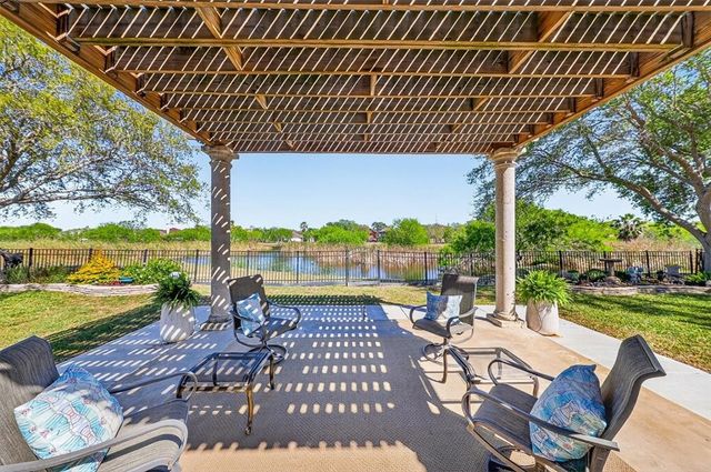 8134 Marseille Dr, Corpus Christi, TX 78414