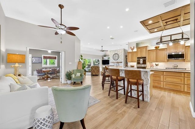 8134 Marseille Dr, Corpus Christi, TX 78414