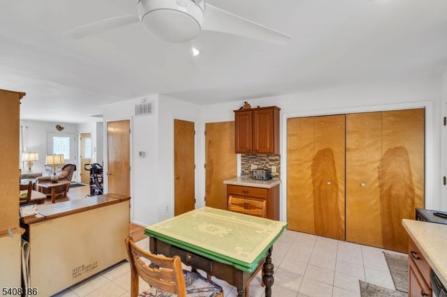 800 Kenneth Ave, South Plainfield Boro, NJ 07080